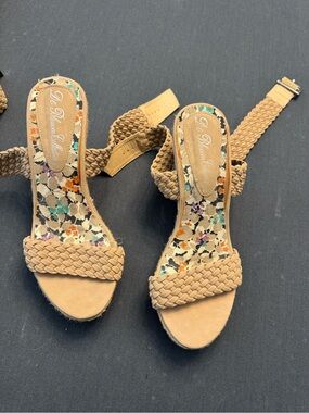 De Blossom Collection Tan Braided-Strap Ankle Wrap Sandals